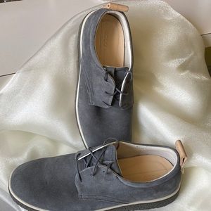 Men’s Ecco suede lace ups.